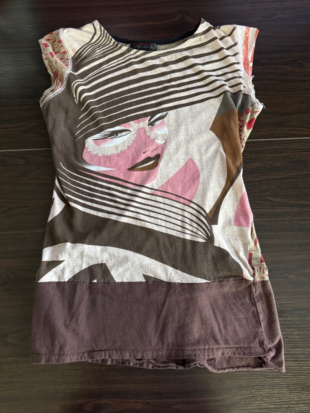 Custo Barcelona Brown & Pink Graphic Scoop Neck Tee